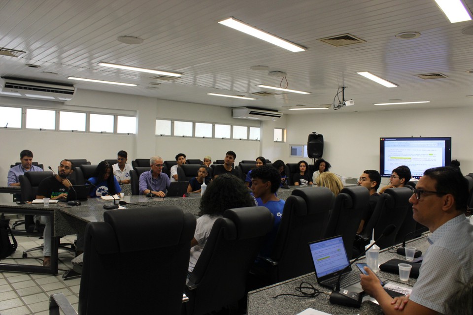Conselho se reuniu nesta sexta (22), na UPE  (Foto: UPE/Divulgao )