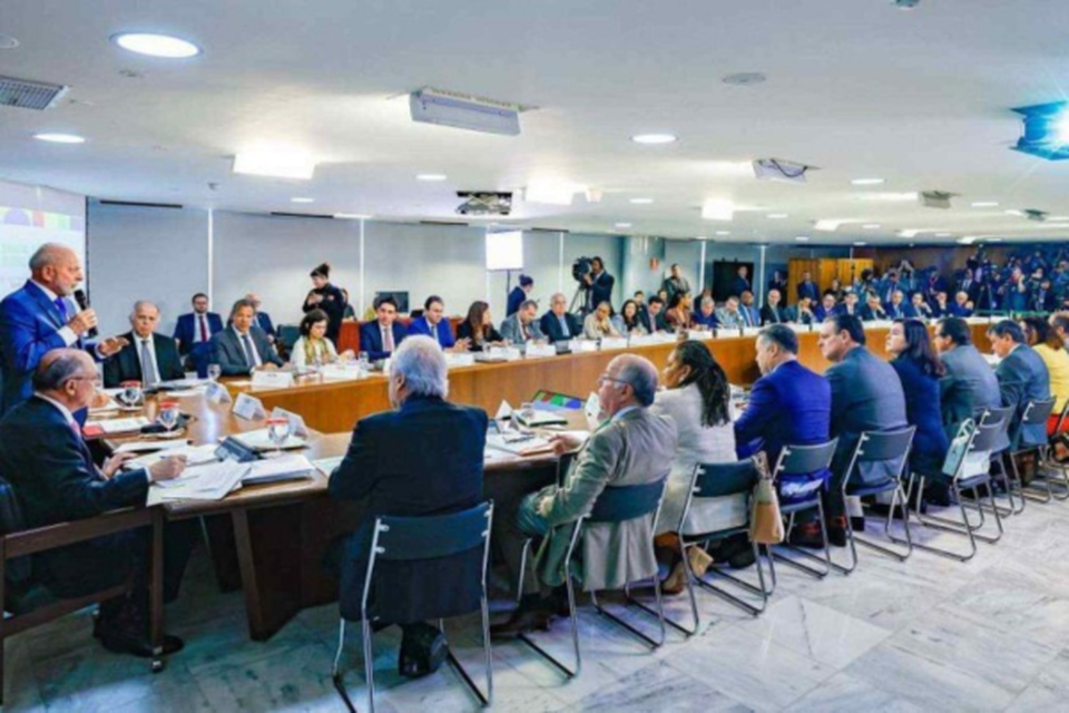 Na reunio, que durou mais de sete horas, o presidente Lula se disse satisfeito com a equipe e descartou uma reforma ministerial no momento  (Crdito: Ricardo Stuckert / PR)