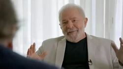 Cena do document�rio 'Lula', do cineasta americano Oliver Stone, no Festival de Cinema de Cannes