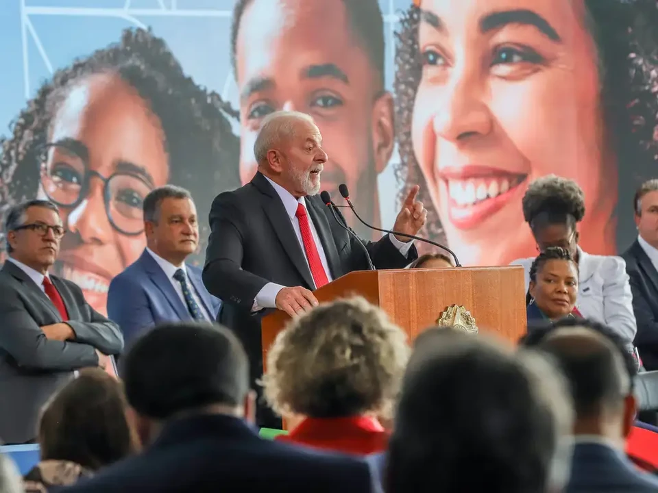 Lula durante a cerimnia de divulgao dos resultados do Novo PAC Selees para Sade, Educao e Infraestrutura Social (foto: Antonio Cruz/Agncia Brasil)