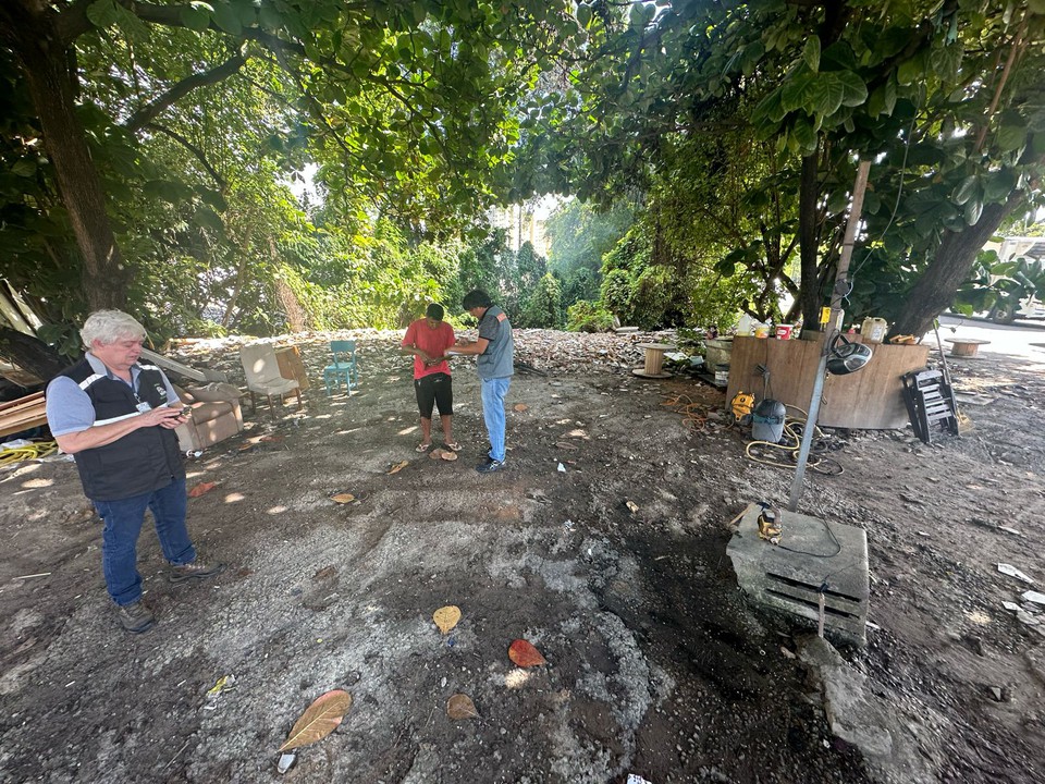 As irregularidades foram constatadas aps ima operao deflagrada pela PCR, no entorno do Canal do Jordo, na Zona Sul do Recife  (Foto: Divulgao/PCR )