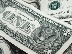 Dólar fecha em R$ 4,94 e registra a maior queda em 9 meses (Foto: Reprodução/Pixabay)