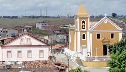 Tracunham  composta por sobrados e igrejas erguidas no perodo do Brasil colonial