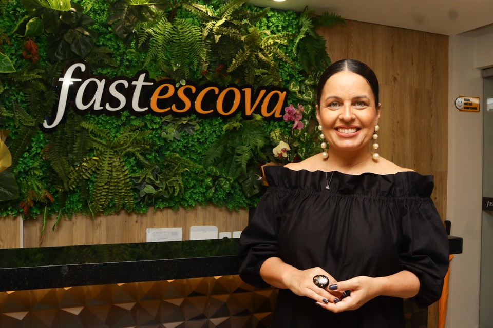 Georgina Carneiro, empresria da franquia do Fast Escova, no Recife (Foto: Priscilla Melo/DP )