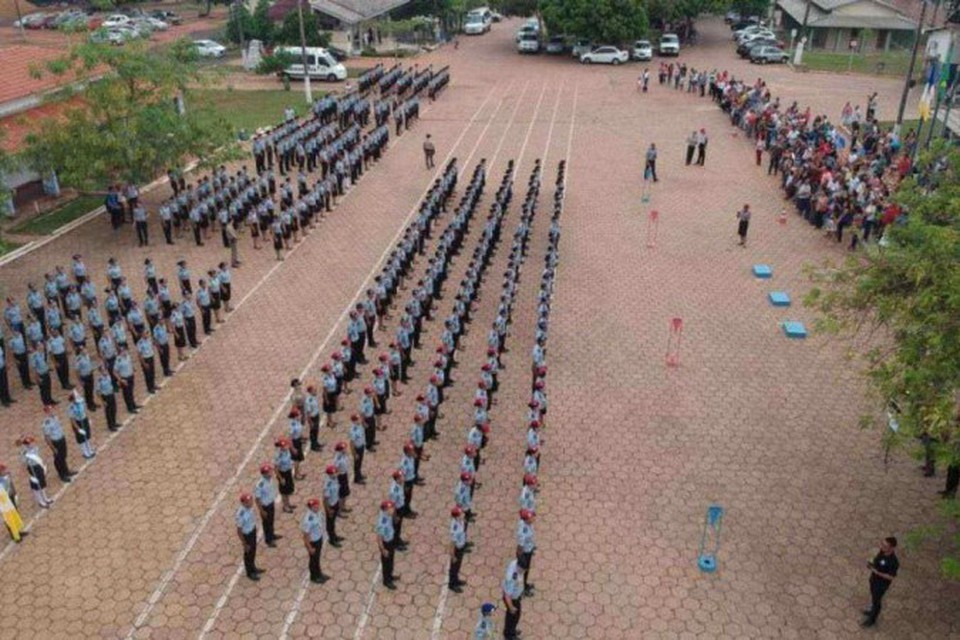 

O Governo do Tocantins reafirma seu compromisso com a promoo de um ambiente educacional saudvel e seguro, onde prevaleam os princpios de disciplina, cidadania e respeito mtuo (foto: Luciano Soares/Governo do Tocantins)