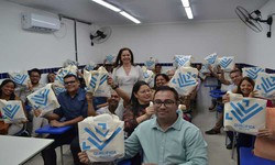 Os interessados podem se capacitar para conseguir uma vaga no mercado de trabalho ou at gerar renda com um novo empreendimento