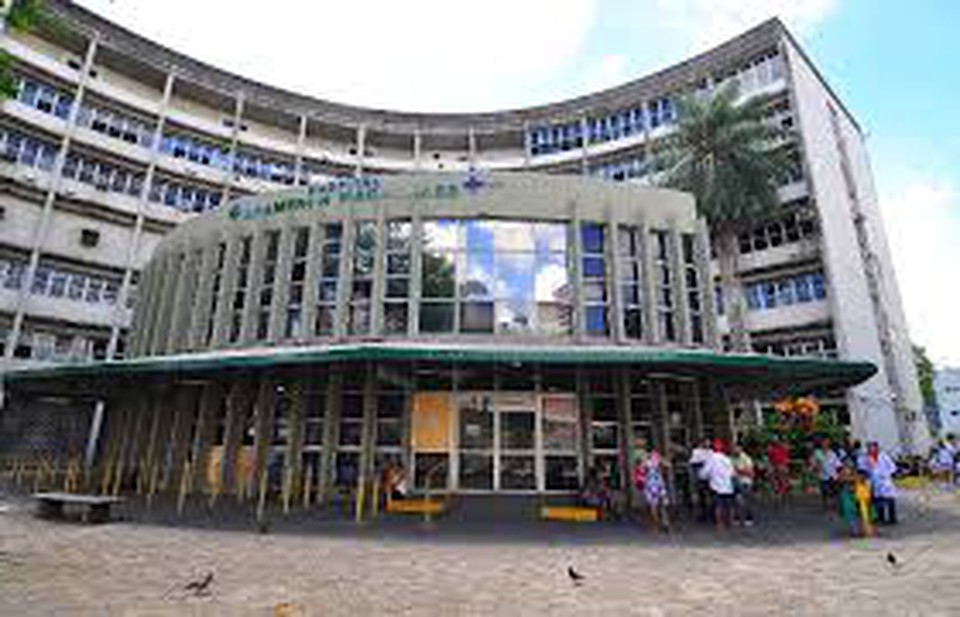 Hospital Agamenon Magalhes fica no Recife  (Foto: Arquivo )