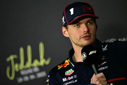 Verstappen minimiza especulaes sobre seu futuro na F-1: 'Estou muito relaxado' (Giuseppe CACACE / AFP)