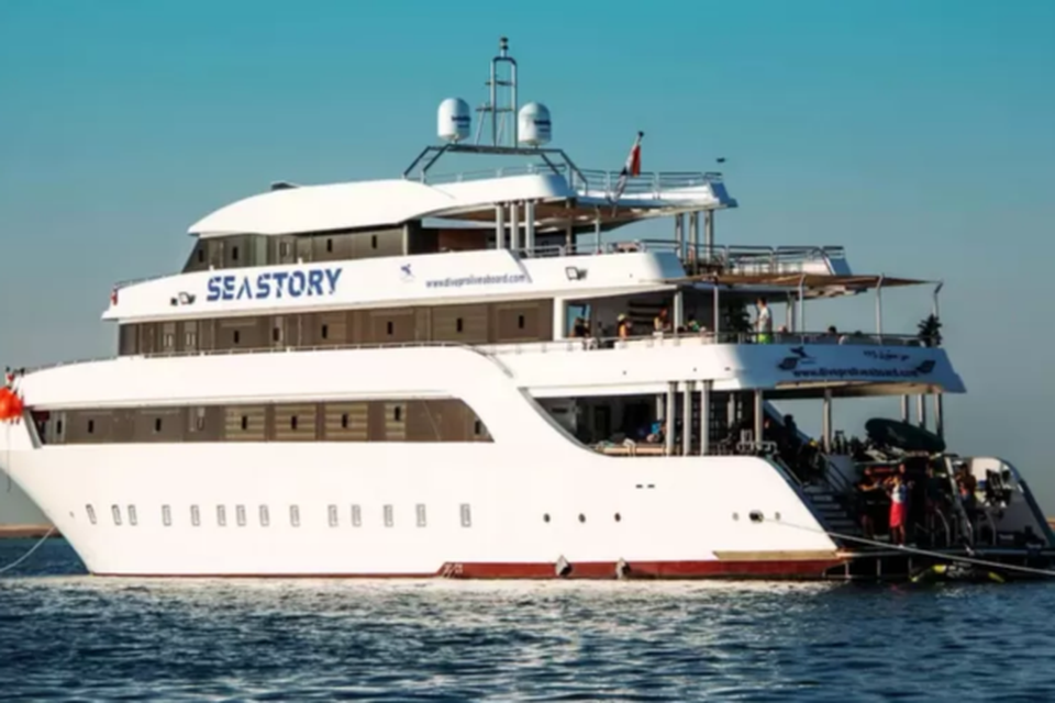 O ''Sea Story'', um barco especializado em atividades de mergulho (Crdito: Reproduo / Divulgao)