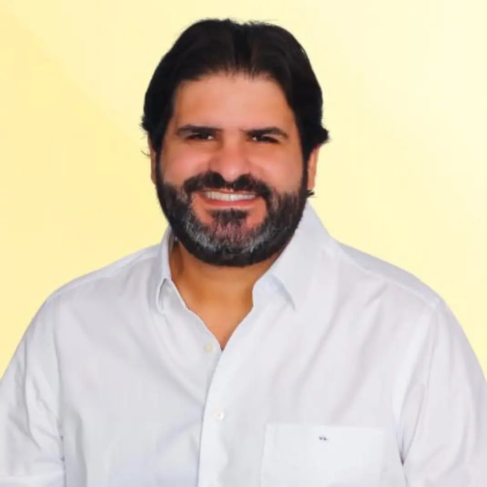 Vinicius Labanca (PSB) aparece como favorito em todos os cenrios na disputa eleitoral pela prefeitura de So Loureno da Mata, na Regio Metropolitana do Recife (Foto: Divulgao)