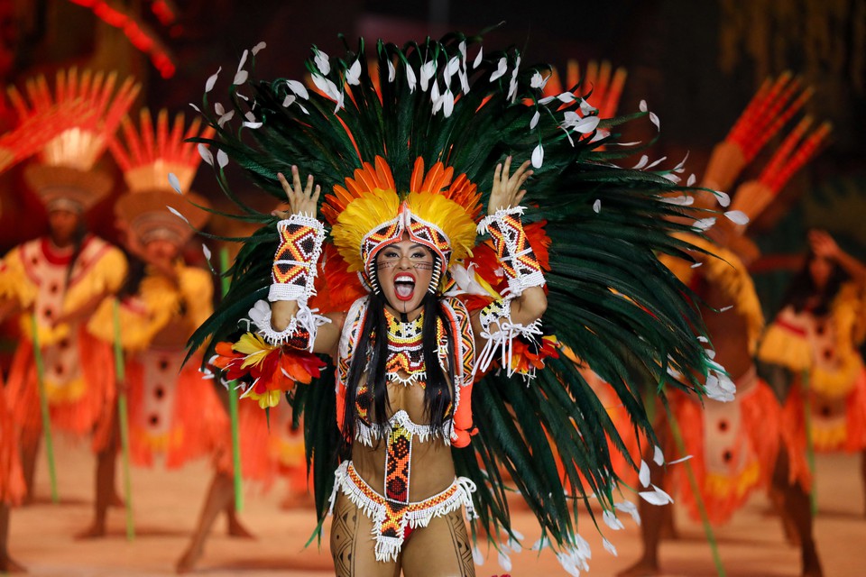 Isabelle Nogueira, cunh-poranga do Boi Garantido (MICHAEL DANTAS / AFP
)