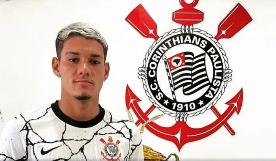 Dimas  jogador da base do Corinthians e tem 18 anos de idade (Crdito: Divulgao / Corinthians)