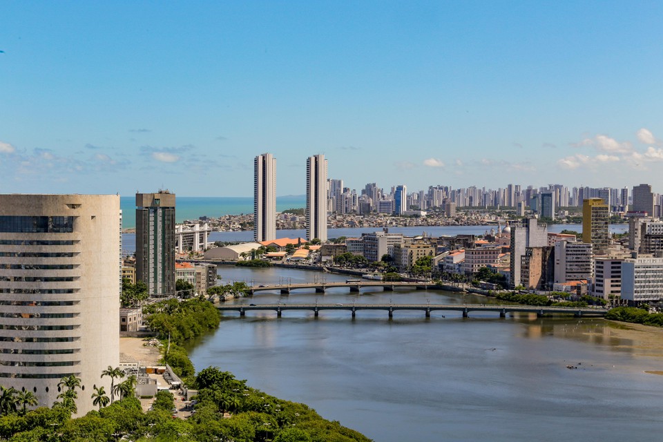 Na capital pernambucana, o primeiro a surgir foi o Bairro do Recife, no sculo XVI (Foto: Rafel Vieira/DP Foto)