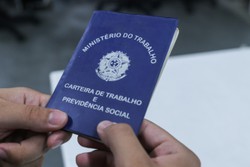 Pernambuco registrou 2.145 postos de trabalho com carteira assinada em fevereiro (Crdito: Sandy James DP Foto)