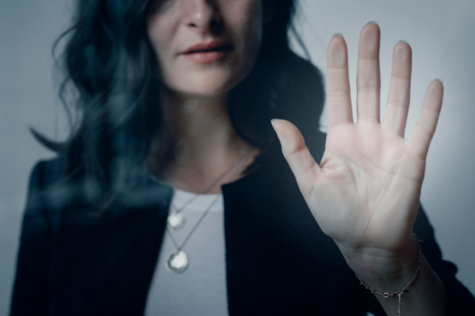 Muitas vtimas relataram que sofreram violncia fsica, sexual ou psicolgica antes de morrer (Crdito: Freepik)