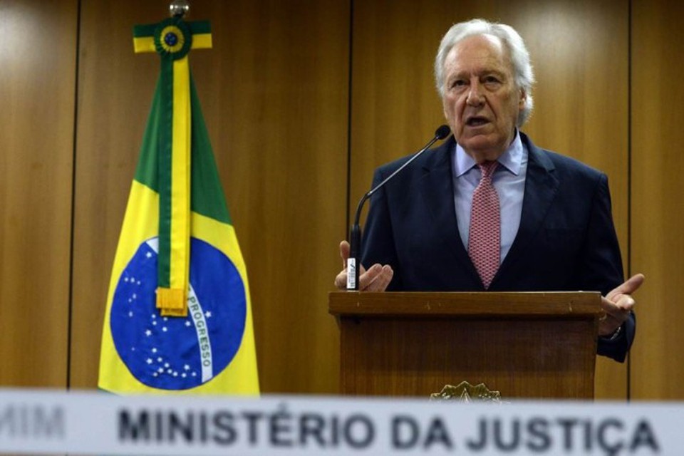 
Lewandowski: "Essa distino que o STF est fazendo entre o usurio e o traficante poder contribuir para que aqueles que so meros usurios no sejam presos" (foto: Marcelo Ferreira/CB/D.A Press)