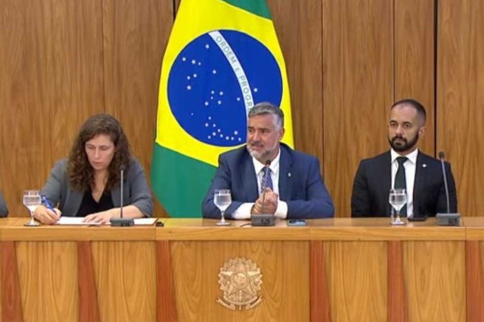 Coletiva de adiamento do CNU (foto: Reproduo/Gov.BR)