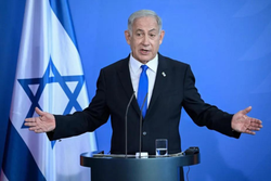 Netanyahu autoriza nova rodada de negociaes para uma trgua em Gaza (Crdito: TOBIAS SCHWARZ/AFP)