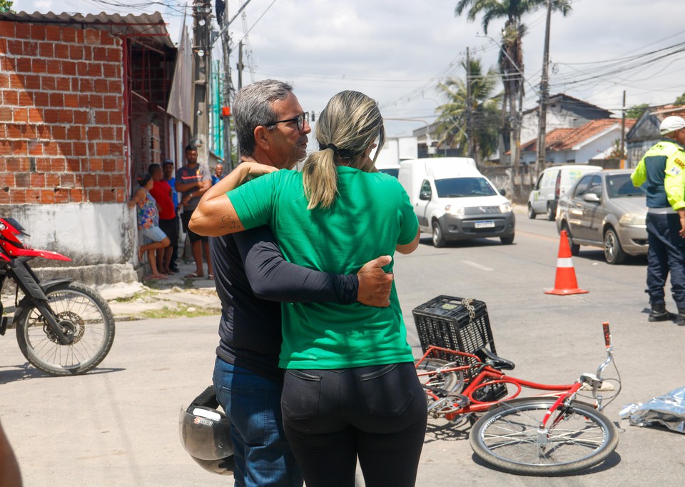 Famlia de ciclista atropelado (Foto: Marina Torres/ DP 
)