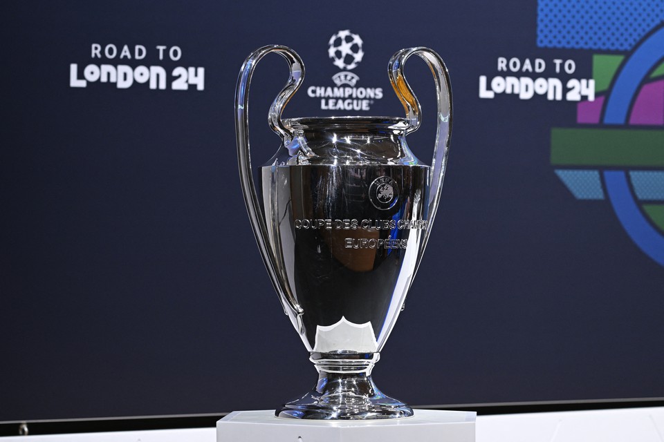 Uefa define data para sorteio da fase final da Champions League