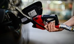 A Petrobras lembra que o valor cobrado ao consumidor final no posto  afetado por outros fatores