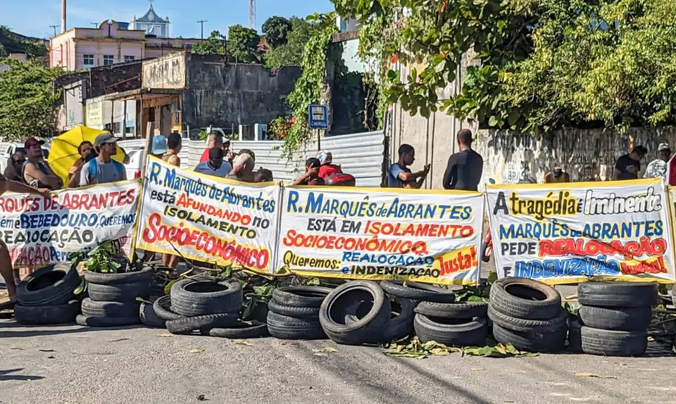 Protesto aconteceu em bairros próximos à mina da petroquímica Braskem (foto: Cibele Tenório/Agência Brasil)
