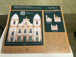 Igrejas do Recife e Olinda ficam mais acessveis para visitantes cegos e surdos  (Foto: Romulo Chico/DP Foto)