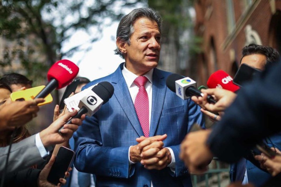 
Haddad concede entrevista  imprensa em Nova York (23/09) (foto: Diogo Zacarias/MF)
