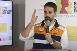 Eduardo Leite faz alerta sobre golpes em doaes para o RS: Lamentvel (foto: Reproduo/YouTube/Governo do Rio Grande do Sul)