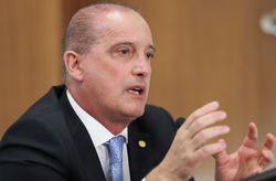 Investigado doou R$ 60 mil para ex-ministro da Previdncia (Foto: Marcos Corra/PR)