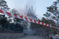 Castelo do Harry Potter pega fogo em ataque russo na Ucrnia (Crditos: Oleksandr Gimanov )