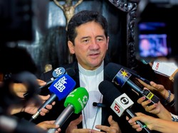 ''Ele demonstra compromisso com dilogo'', aponta Dom Paulo Jackson sobre novo papa (Larissa Aguiar/DP)