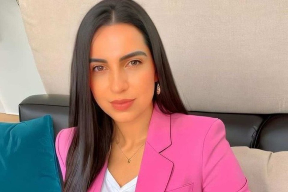 A dona da clnica de esttica, que tambm atua como influenciadora digital,  conhecida pelo nome artstico de Natalia Becker (foto: Reproduo/Redes sociais)