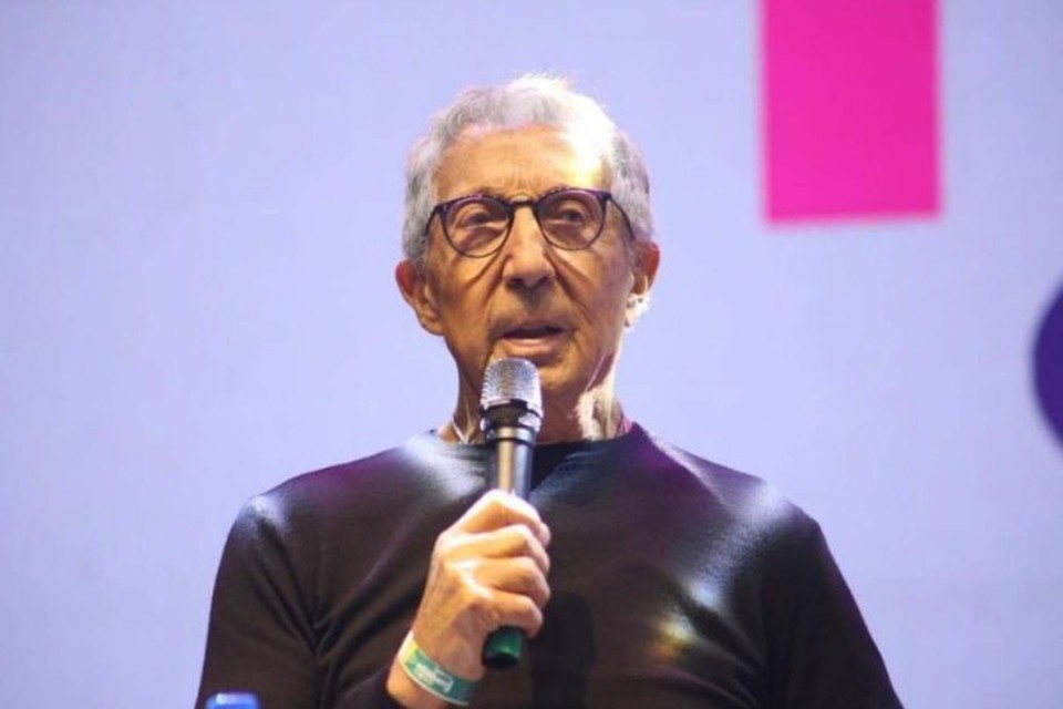 Aos 87 anos, o empresrio  conhecido tambm por compartilhar o estilo de vida saudvel com os seguidores  (Foto: Reproduo/Instagram)