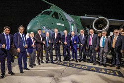 
O presidente Lula e sua comitiva desembarcaram nesta tera-feira (29) em Doha, no Catar, ltima parada antes da COP28 