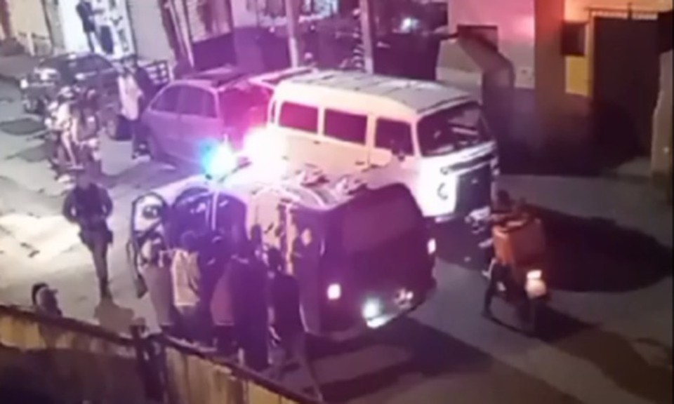 Ao todo, nove pessoas morreram, incluindo o suspeito, parentes dele e policiais militares. Uma grvida usada como escudo humano tambm foi atingida  e faleceu no hospital (Foto: Reproduo)