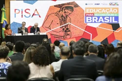 Ministrio da Educao planeja o fim dos cursos de licenciatura 100% EaD (foto: Marcelo Camargo/Agncia Brasil)
