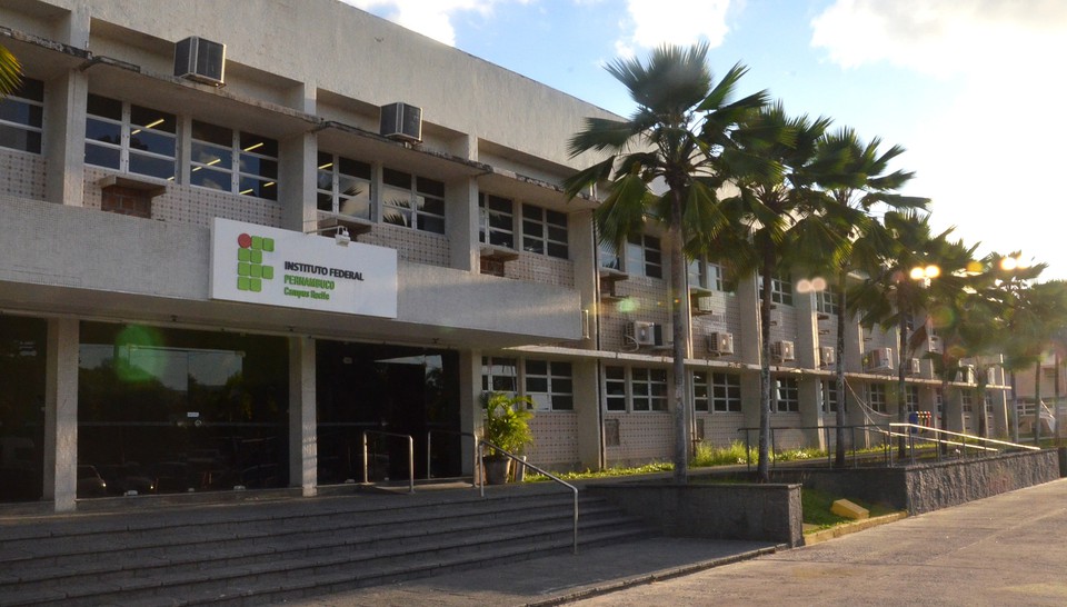 IFPE prorroga inscrições para seleção de novos alunos para 1º semestre de 2024