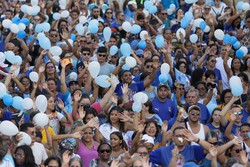 Com f e emoo, procisso encerra festa de Nossa Senhora da Conceio (Foto: Rafael Vieira/DP)