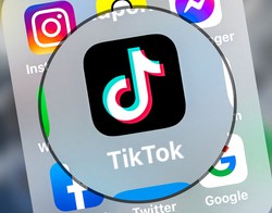 TikTok permitirá que criadores cobrem assinatura mensal (Foto: DENIS CHARLET / AFP
)