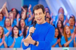Apresentador Celso Portiolli revela câncer na bexiga: 'Muita fé' (Foto: Divulgação/SBT)