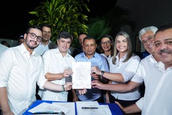 Deputados e integrantes do PP assinaram carta 