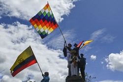 Indígenas suspendem protestos após acordo com governo no Equador (Foto: Martin BERNETTI / AFP)