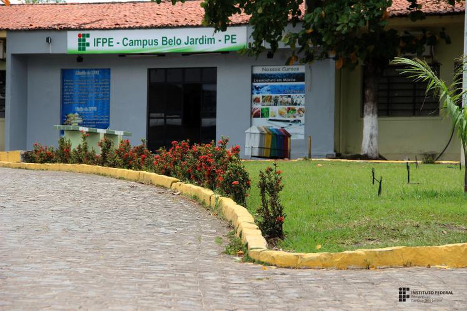 A iniciativa tem como finalidade no apenas substituir os equipamentos fluorescentes, halgenos ou incandescentes, como tambm melhorar o desempenho dos estudantes em sala de aula (Foto: Neoenergia/Divulgao)
