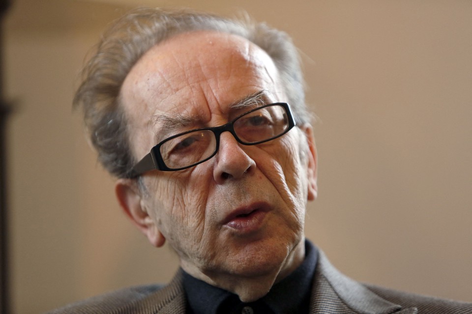 Escritor albans Ismail Kadar (foto: Gali TIBBON / AFP)