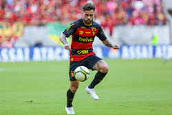 Da desconfiana  titularidade absoluta: Lucas Lima faz balano do seu retorno ao Sport (RAFAEL VIEIRA/FPF)