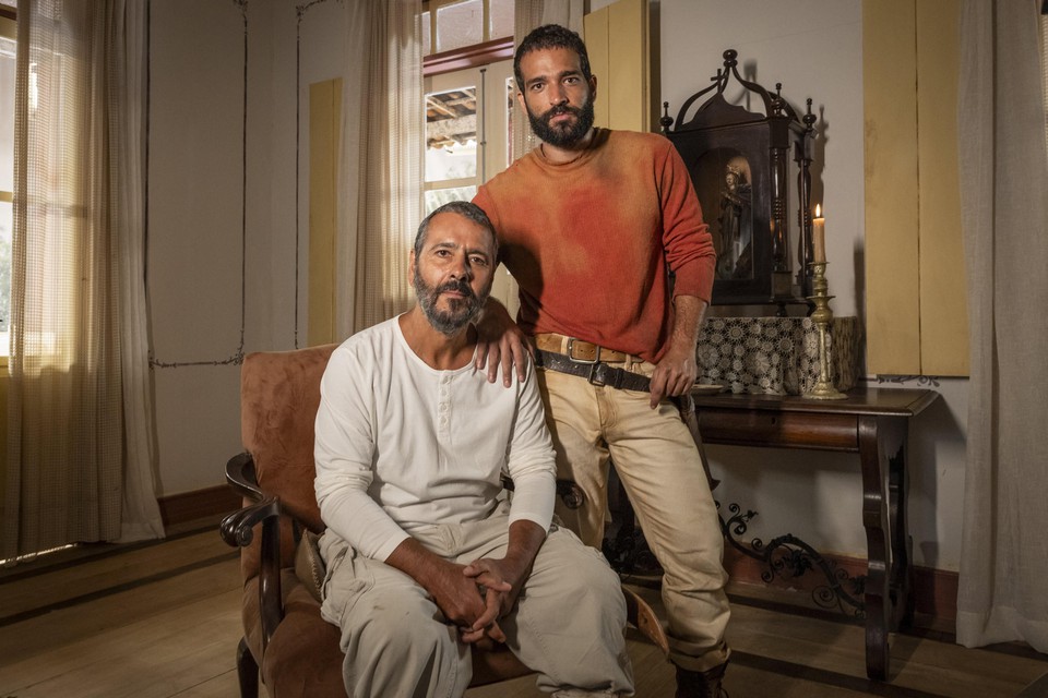 Marcos Palmeira e Jos Inocncio interpretam Jos Inocncio na segunda e na primeira fase da novela, respectivamente (Globo/Fbio Rocha
)