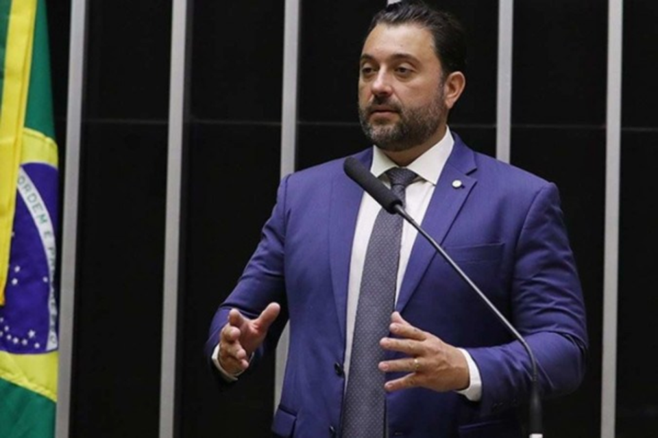 tila Lira (PP-PI) quer manter cobrana do imposto sobre importados (Crdito: Agncia Cmara)