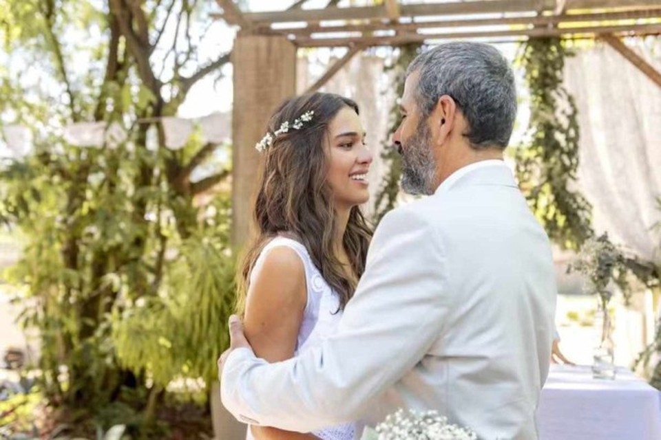 
Casamento entre Mariana e Jos Inocncio na novela Renascer (foto: Ellen Soares/gshow)