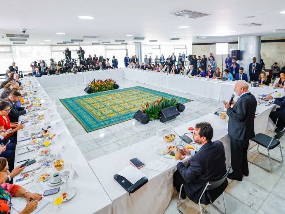 Em caf da manh com jornalistas no Palcio do Planalto, o chefe do Executivo disse que  normal o sentimento da populao pela expectativa de mais resultados e que se lembra de todas as promessas que fez durante sua campanha eleitoral (Crdito: Ricardo Stuckert / PR)